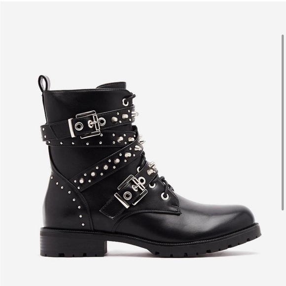 Black studded boots - Picture 2 of 7